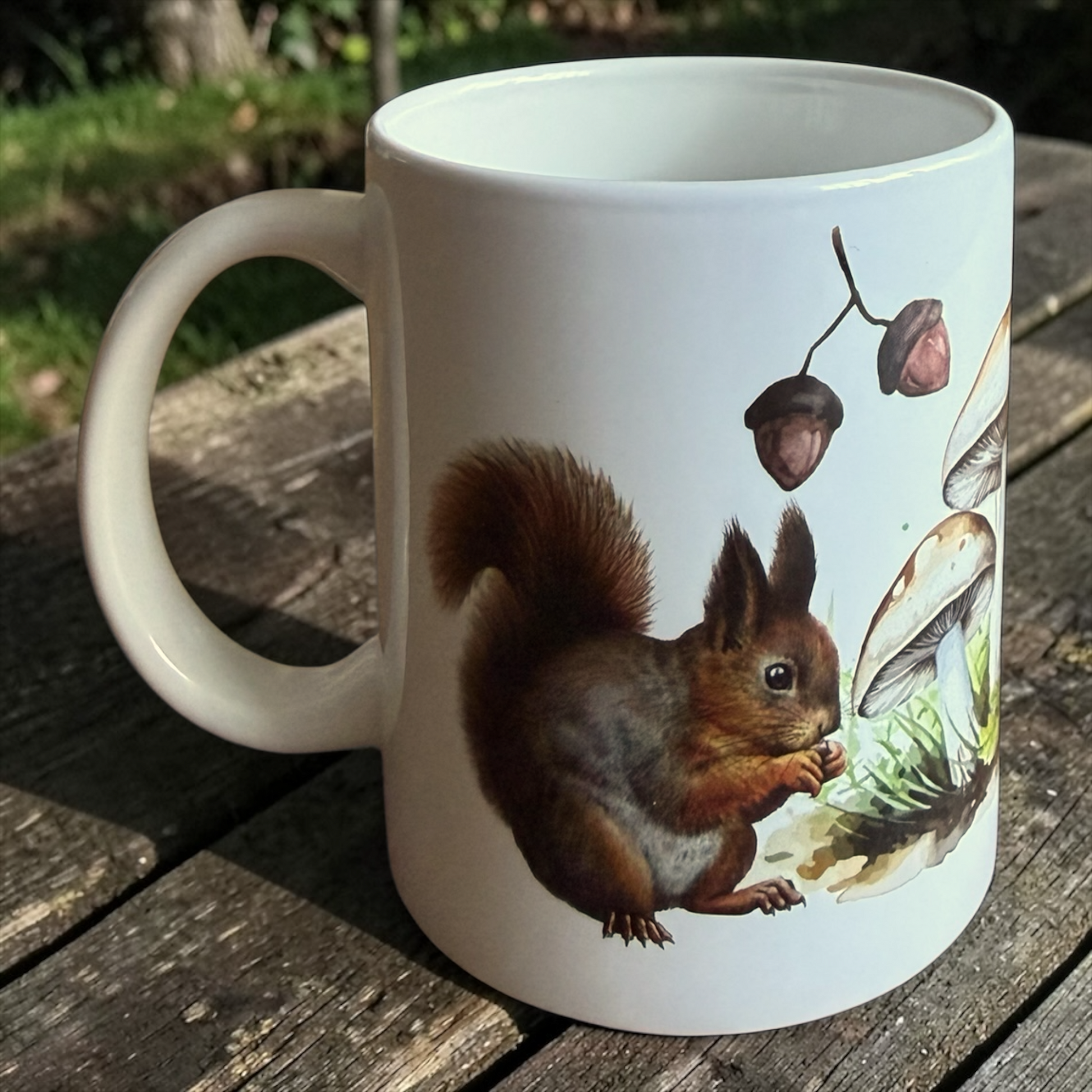 Mok met herfstprint eekhoorn egel slak paddestoelen 325ml keramiek GFDesignNL
